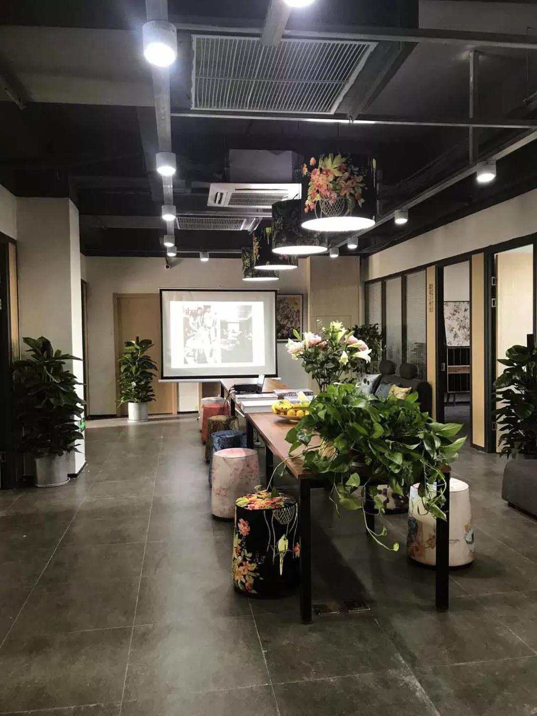 1543217731600240.jpg 4.jpg